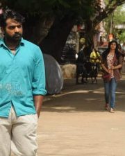 Kadhalum Kadanthu Pogum Movie Stills 16