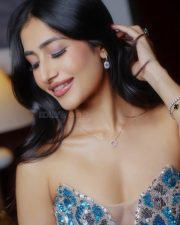 Love Sex Aur Dhokha 2 Actress Dhanashree Verma in a Silver Sequin Strapless Mini Bodycon Dress with a V Neckline Photos 04