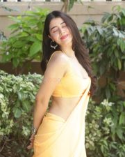 Sexy Aarti Chikara in a Yellow Saree with a Sleeveless Yellow Blouse Photos 01