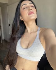 Sexy Dhanashree Verma in a White Sports Bra Photos 02