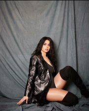 Sexy Soundarya Sharma in a Black Monokini Photos 04