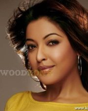 Tanushree Dutta Sexy Photos 02