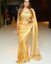 Actress Meera Mithun Hot Photoshoot Pictures 09