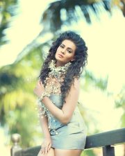 Actress Meera Mithun Hot Photoshoot Pictures 22