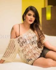 Actress Meera Mithun Hot Photoshoot Pictures 29 Actress Meera Mithun Hot Photoshoot Pictures 29