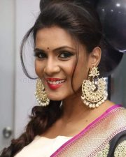 Actress Meera Mithun Photos 01 Actress Meera Mithun Photos 01