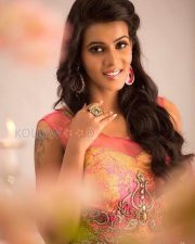 Actress Meera Mitun Photoshoot Stills 06 Actress Meera Mitun Photoshoot Stills 06