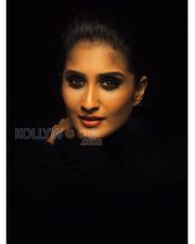 Actress Shamlee Photoshoot Pictures 03