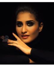 Actress Shamlee Photoshoot Pictures 17