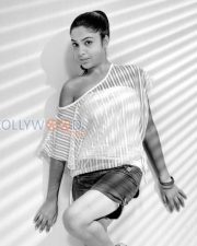 Archana Kavi Photos 17