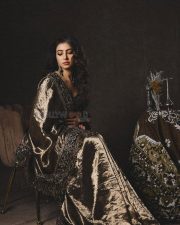 Attractive Sara Arjun in a Bronze Toned Velvet Saree with a Black Velvet Blouse Pictures 05