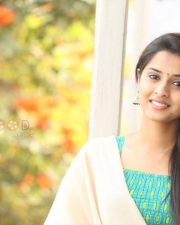 Beautiful Actress Arthana Photos 08