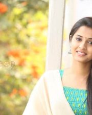 Beautiful Actress Arthana Photos 08