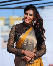 Bodhai Yeri Budhi Maari Actress Meera Mitun Photos 01 Bodhai Yeri Budhi Maari Actress Meera Mitun Photos 01