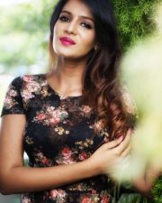 Gorgeous Meera Mitun Photos 03