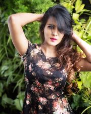 Gorgeous Meera Mitun Photos 07