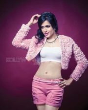 Model Pradhayini Sarvothaman Photos 01