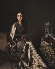 The Perfect Girl Sara Arjun in a Black and Gold Liquid Silk Saree with a Full Sleeved Blouse Pictures 04