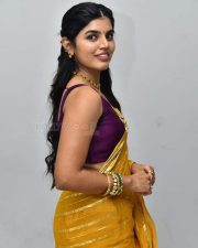 Actress Gayathri Ramana at Mansion House Mallesh Teaser Launch Pictures 10