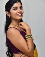 Actress Gayathri Ramana at Mansion House Mallesh Teaser Launch Pictures 12