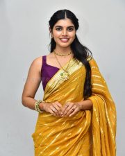 Actress Gayathri Ramana at Mansion House Mallesh Teaser Launch Pictures 34