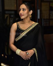 Heroine Shreyasi Sen at Nilave Movie Pre Release Event Photos 01