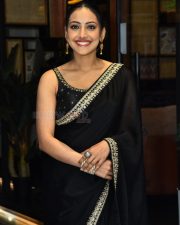 Heroine Shreyasi Sen at Nilave Movie Pre Release Event Photos 06