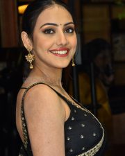 Heroine Shreyasi Sen at Nilave Movie Pre Release Event Photos 24