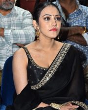 Heroine Shreyasi Sen at Nilave Movie Pre Release Event Photos 29