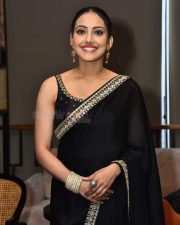 Heroine Shreyasi Sen at Nilave Movie Pre Release Event Photos 32