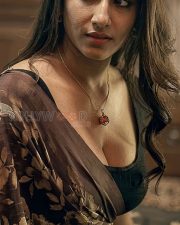 Hypnotic Vishnupriya Bhimeneni Cleavage in a Brown Floral Sheer Saree Photos 02