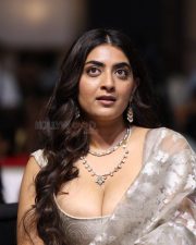 Sexy Zayn Marie Khan at Dacoit Movie Trailer Launch Pictures 20