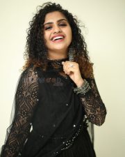 Actress Noorin Shereef At Ullala Ullala Movie Interview Photos 01