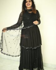 Actress Noorin Shereef At Ullala Ullala Movie Interview Photos 02
