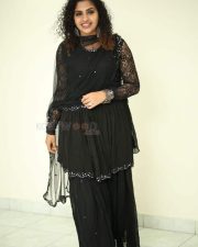 Actress Noorin Shereef At Ullala Ullala Movie Interview Photos 04