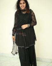 Actress Noorin Shereef At Ullala Ullala Movie Interview Photos 04