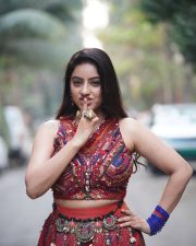 Captivating Actress Deepika Singh Goyal in a Burgundy and Navy Geometric Embroidered Vest Photos 01