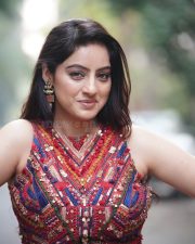 Captivating Actress Deepika Singh Goyal in a Burgundy and Navy Geometric Embroidered Vest Photos 04