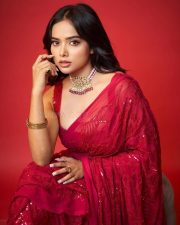 Sexy Dancer Manisha Rani in a Red Saree Photos 03