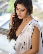Alluring Kheyali Nath Cleavage in a White Saree with Black Blouse Photos 08