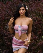 Alluring Manmeet Kaur Cleavage in a Pink and Grey Ombre Knit Bandeau Crop Top and Mini Skirt Photos 02 Alluring Manmeet Kaur Cleavage in a Pink and Grey Ombre Knit Bandeau Crop Top and Mini Skirt Photos 02