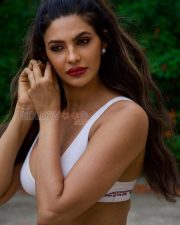 Sultry Manmeet Kaur Cleavage in a White Bikini Top Photos 03