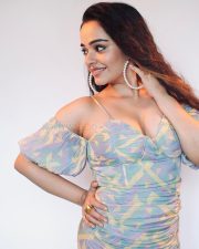 Sexy Apoorva Arora Photoshoot Pictures 02