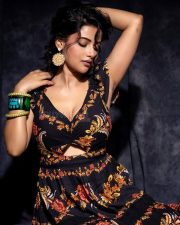 Chhotolok Actress Ushasi Ray in a Black Floral Print Top and Skirt Photos 04