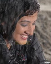 Vivid Actress Suhasi Dhami in a Black Jacket in Rain Photos 82 Vivid Actress Suhasi Dhami in a Black Jacket in Rain Photos 82