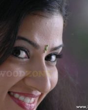 Vivid Actress Suhasi Dhami in a Gold Tube Top with Turquoise Flared Skirt and Leaf Crown Photos 86 Vivid Actress Suhasi Dhami in a Gold Tube Top with Turquoise Flared Skirt and Leaf Crown Photos 86