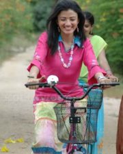 Vivid Actress Suhasi Dhami in a Pink Embroidered Kurta with Tiered Skirt Photos 97 Vivid Actress Suhasi Dhami in a Pink Embroidered Kurta with Tiered Skirt Photos 97
